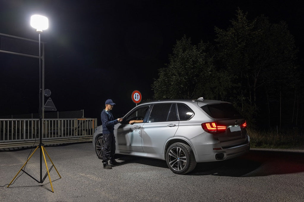 Lampada da lavoro LED con stativo estensibile NORDRIDE BALLOON 4043
